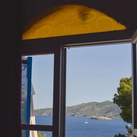 Maria Studios Poros Town Exterior photo