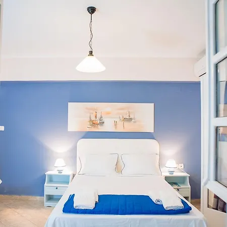 Maria Studios Poros Town Exterior photo