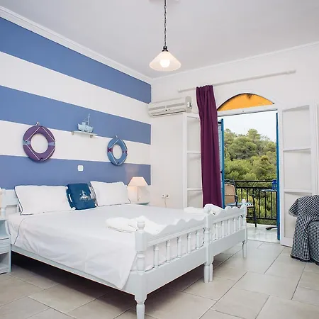 Maria Studios Poros Town Exterior photo