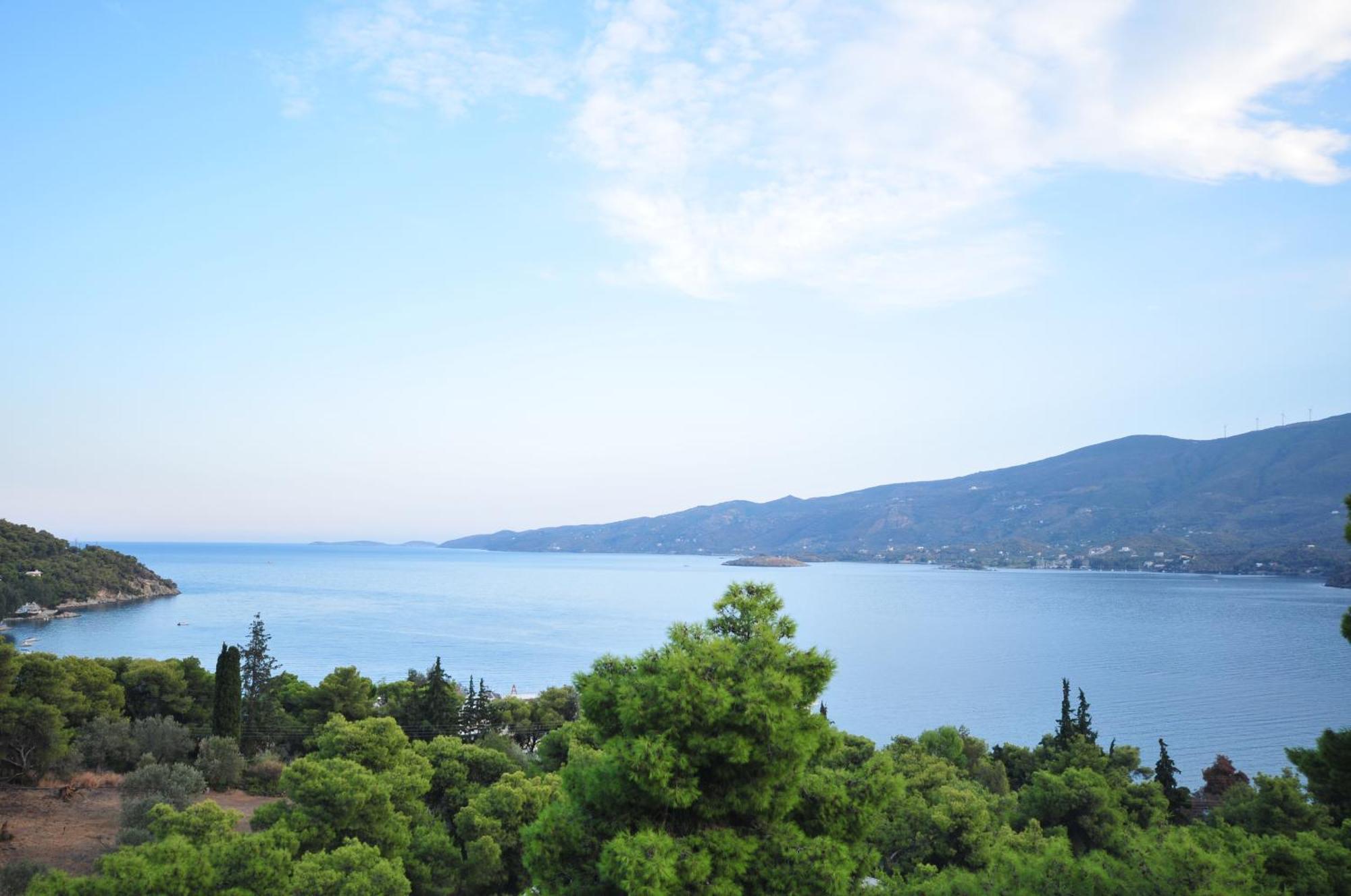 Maria Poros Town